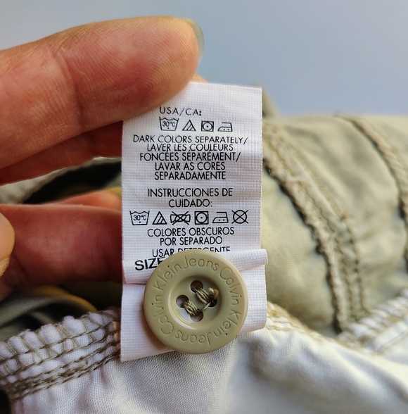 Calvin Klein Women's Capri Roll-Tab Shorts Utility Outdoor,Hiking sz 10,Cotton. - Picture 16 of 16